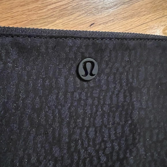 Lululeman Large Travel Clutch - Picture 6 of 16